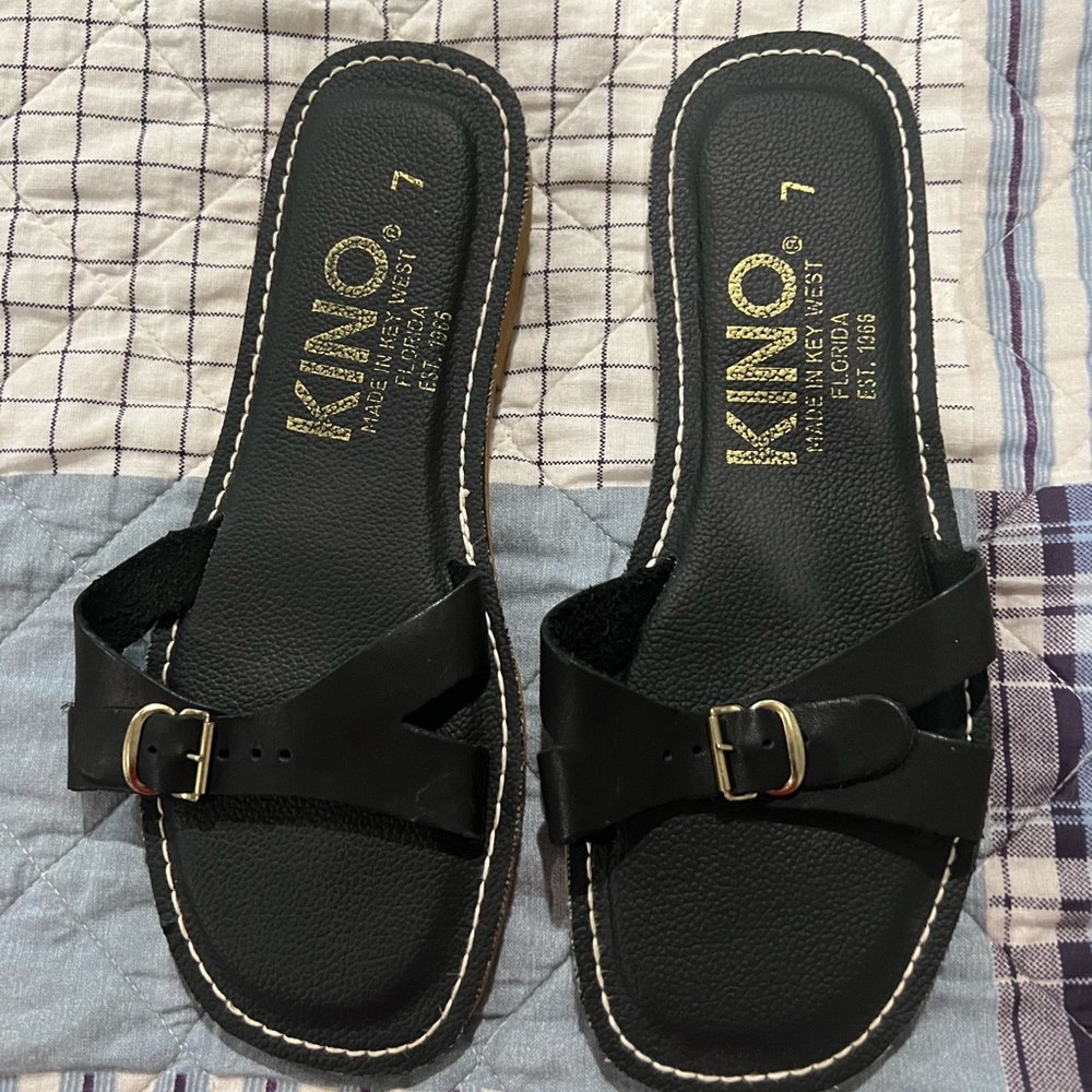 Kino Mercedes Strapless Sandals, Sz 7